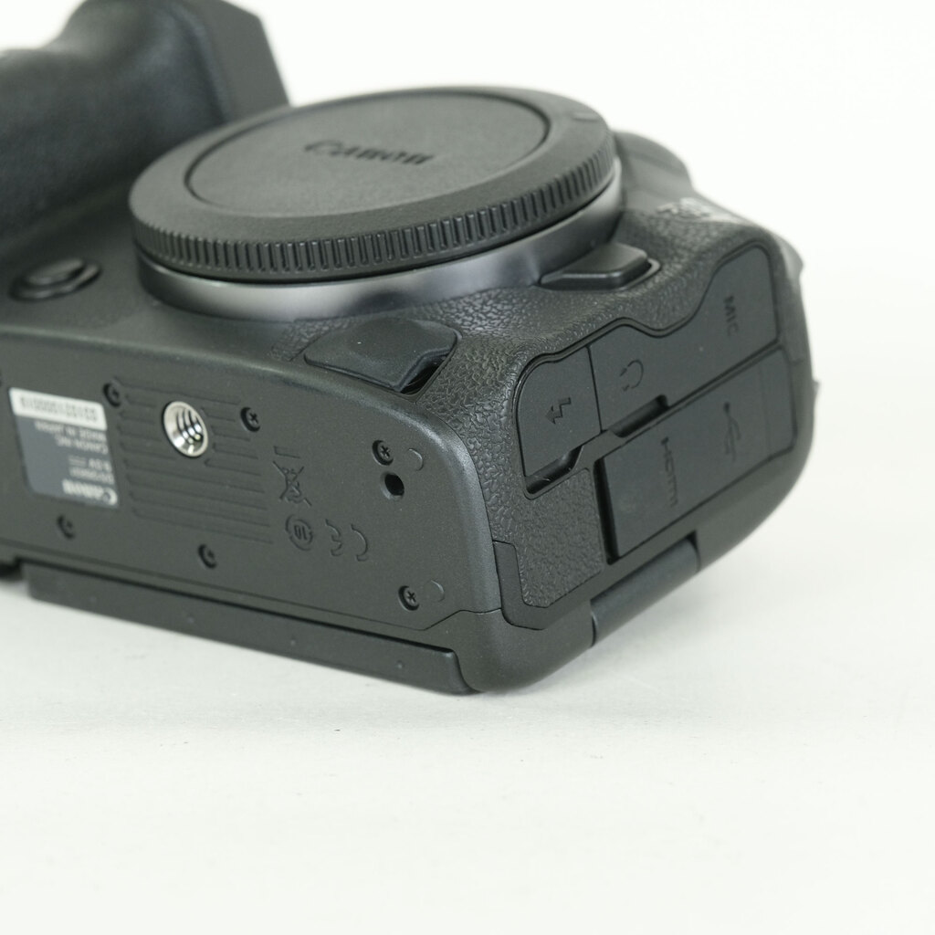 Canon EOS R5