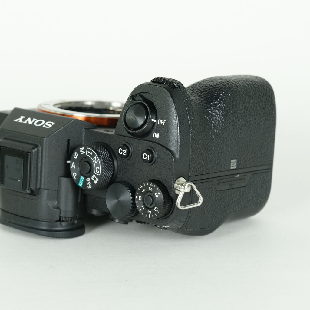 SONY α7R IV（ILCE-7RM4）の出品 | ONE SCENE（ワンシーン）