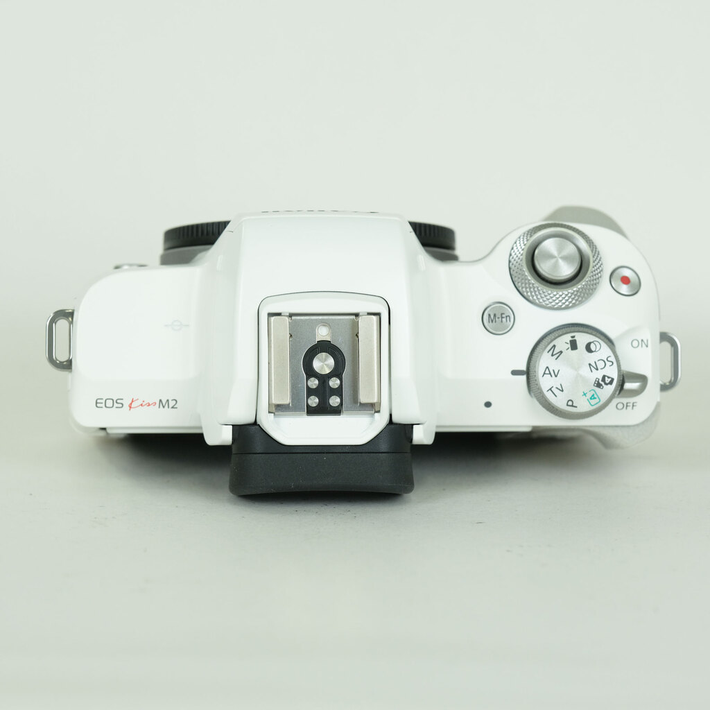 Canon EOS Kiss M2