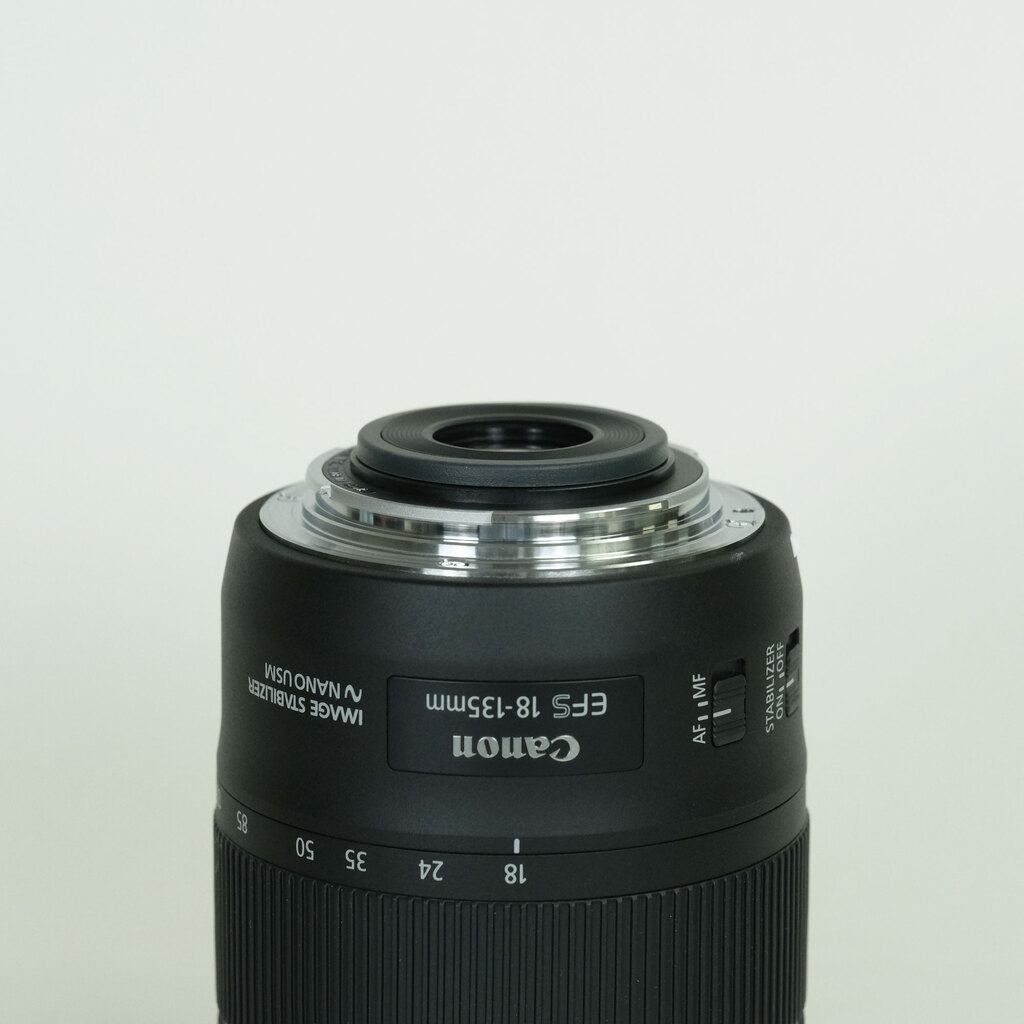 Canon EF-S18-135mm F3.5-5.6 IS USM