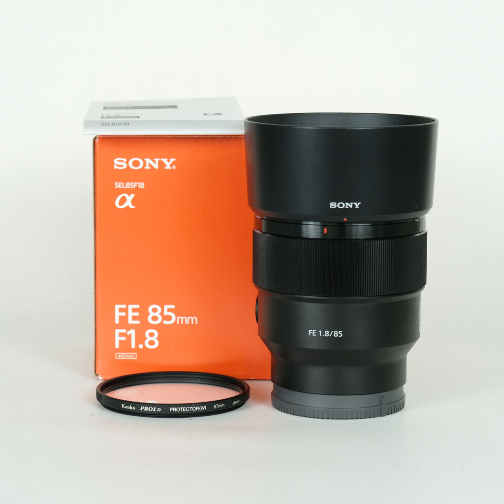 SONY FE 85mm F1.8 SEL85F18の出品 | ONE SCENE（ワンシーン）