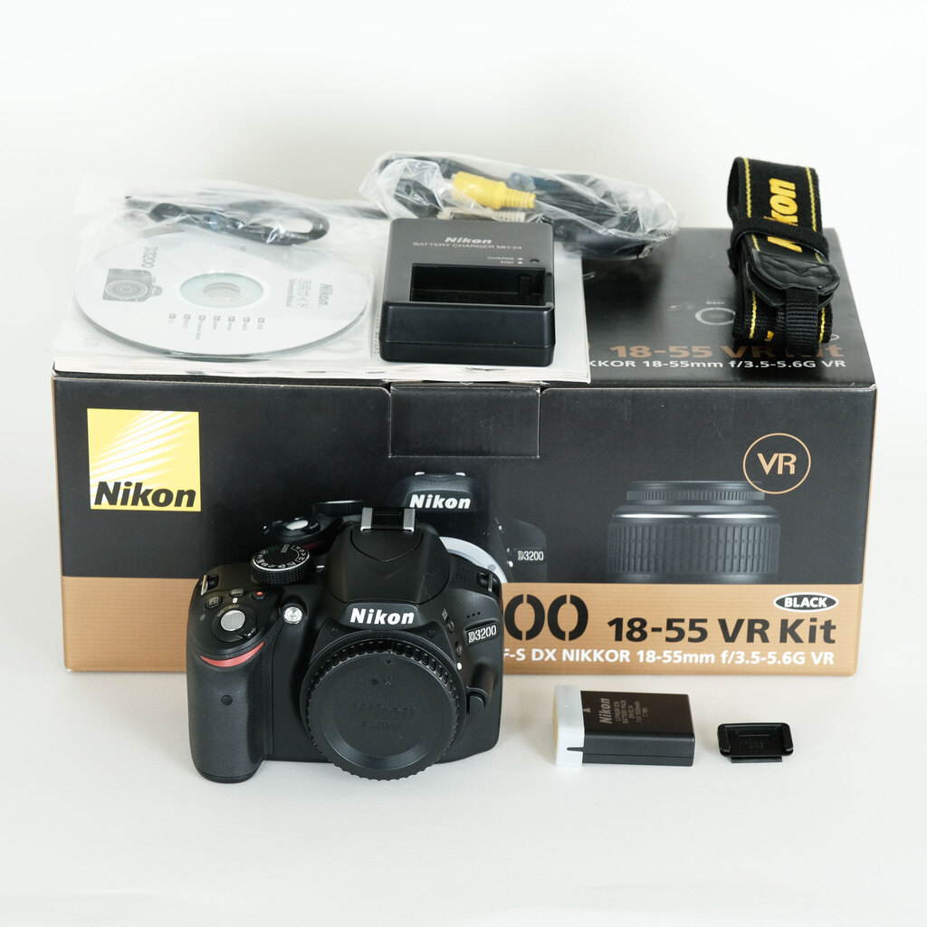 Nikon D3200ボディ ブラック