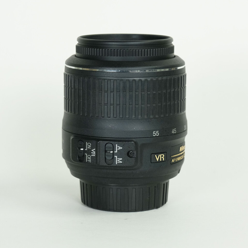Nikon AF-S DX NIKKOR 18-55mm F3.5-5.6 G VR