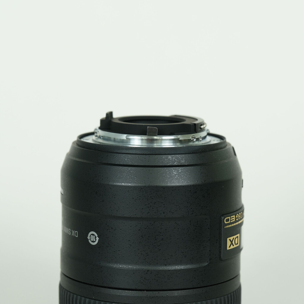 Nikon AF-S DX Micro NIKKOR 85mm F3.5G ED VR Nikon AF-S DX Micro NIKKOR 85mm F3.5G ED VR