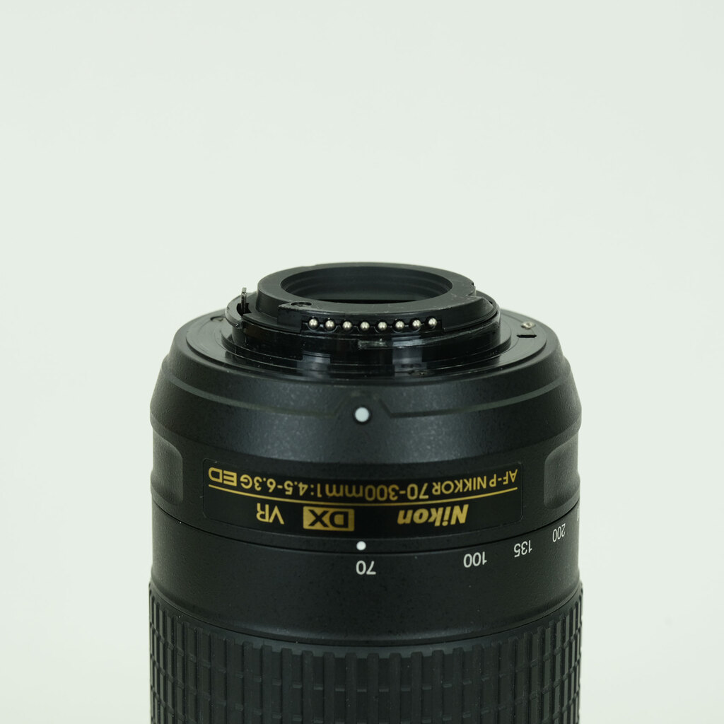 Nikon AF-P DX NIKKOR 70-300mm f/4.5-6.3G ED VR Nikon AF-P DX NIKKOR 70-300mm f/4.5-6.3G ED VR