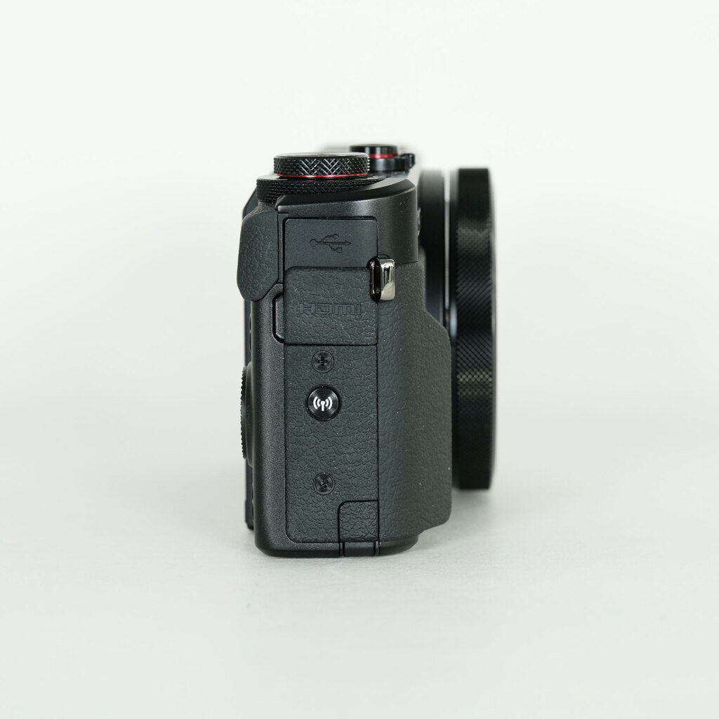 Canon PowerShot G7X Mark II