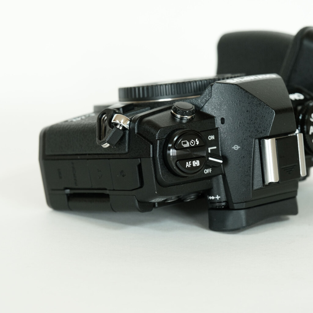 OLYMPUS OM-D E-M1 Mark III