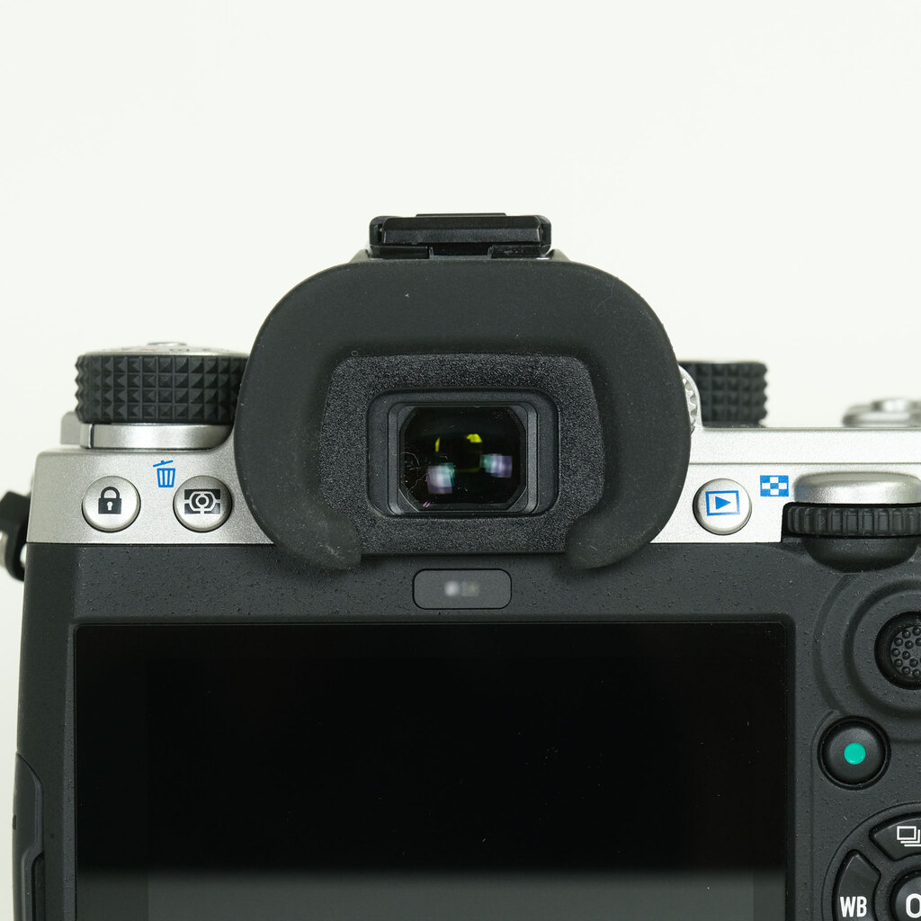 PENTAX K-3 Mark III ボディ シルバー