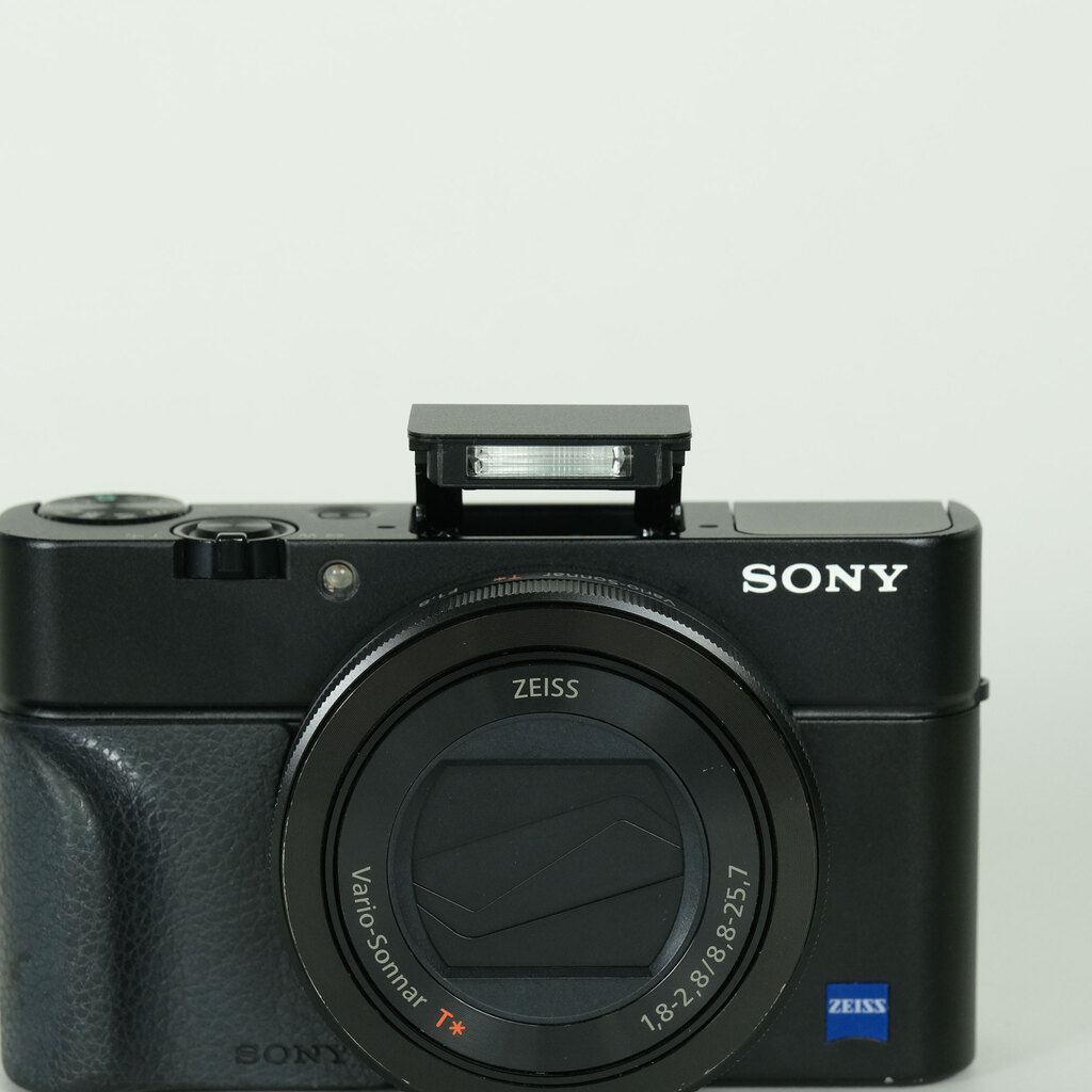 SONY Cyber-shot DSC-RX100M3の出品 | ONE SCENE（ワンシーン）