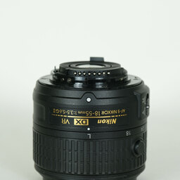 Nikon AF-S DX NIKKOR 18-55mm f3.5-5.6G VR II