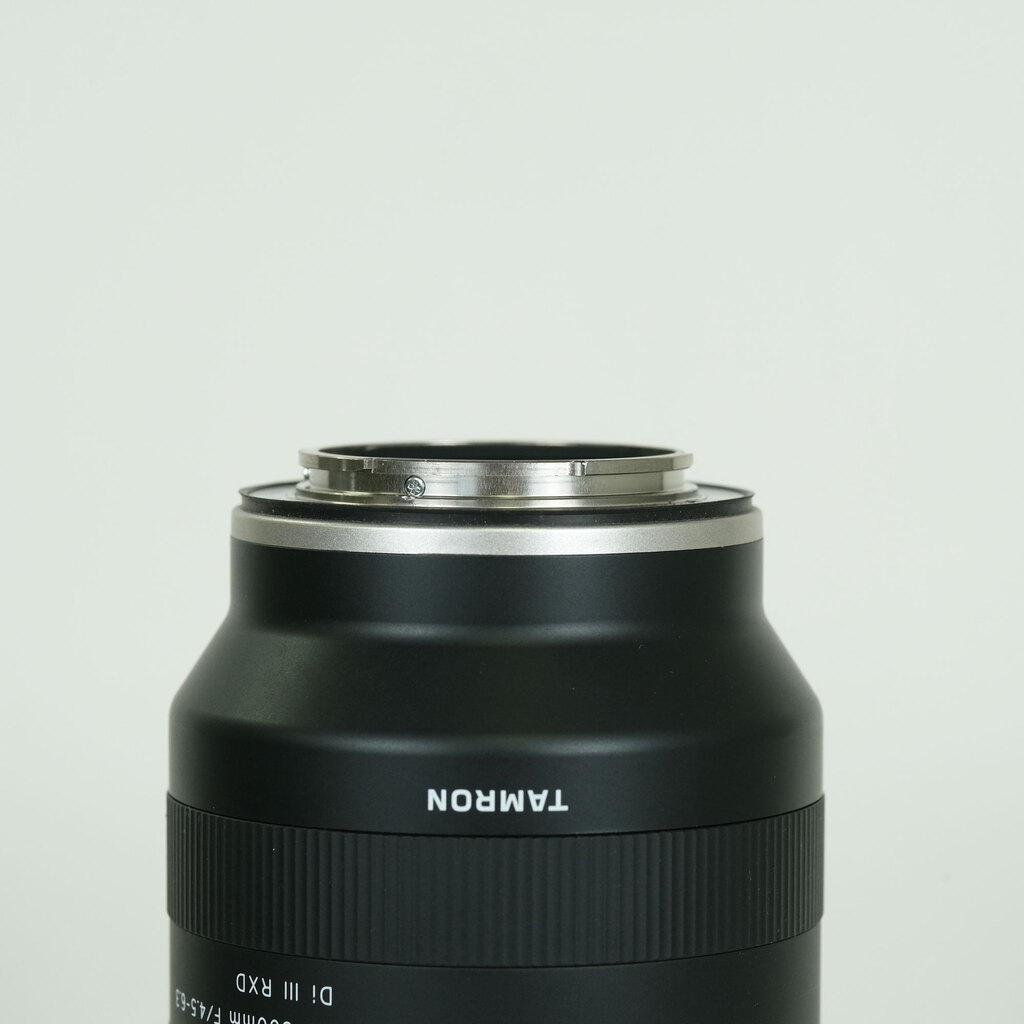 TAMRON 70-300mm F/4.5-6.3 Di III RXD (Model A047) [ソニーE用]