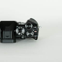 OM SYSTEM OM-5 Mark II ボディ ブラック