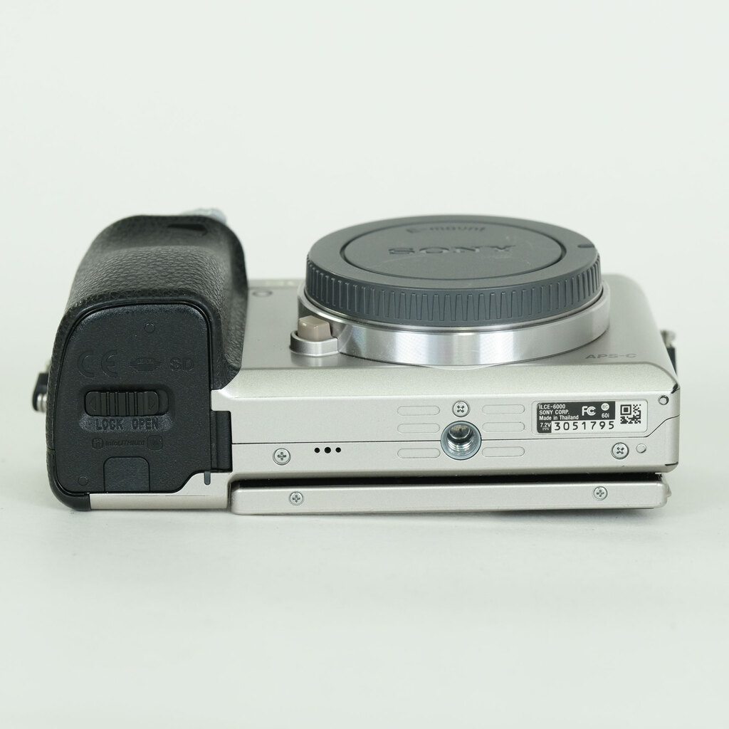 SONY α6000（ILCE-6000）