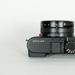 Leica D-LUX8
