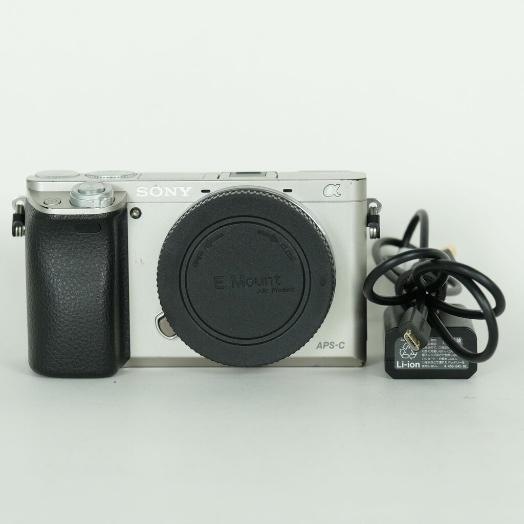 SONY α6000(ILCE-6000) SONY α6000(ILCE-6000)