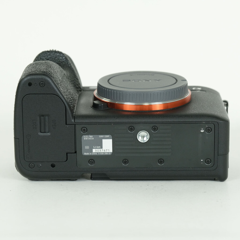 SONY α7 IV(ILCE-7M4) SONY α7 IV(ILCE-7M4)