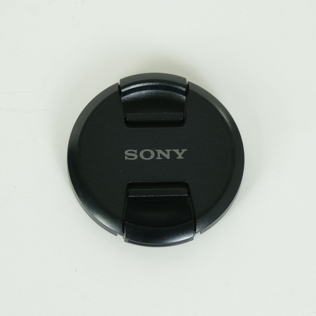 SONY FE 24-240mm F3.5-6.3 OSS SEL24240
