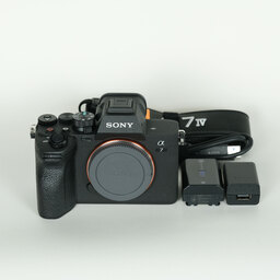 SONY α7 IV(ILCE-7M4) SONY α7 IV(ILCE-7M4)