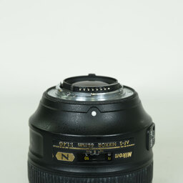 Nikon AF-S NIKKOR 58mm f/1.4G Nikon AF-S NIKKOR 58mm f/1.4G