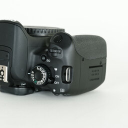 Canon EOS Kiss X6i　ボディ