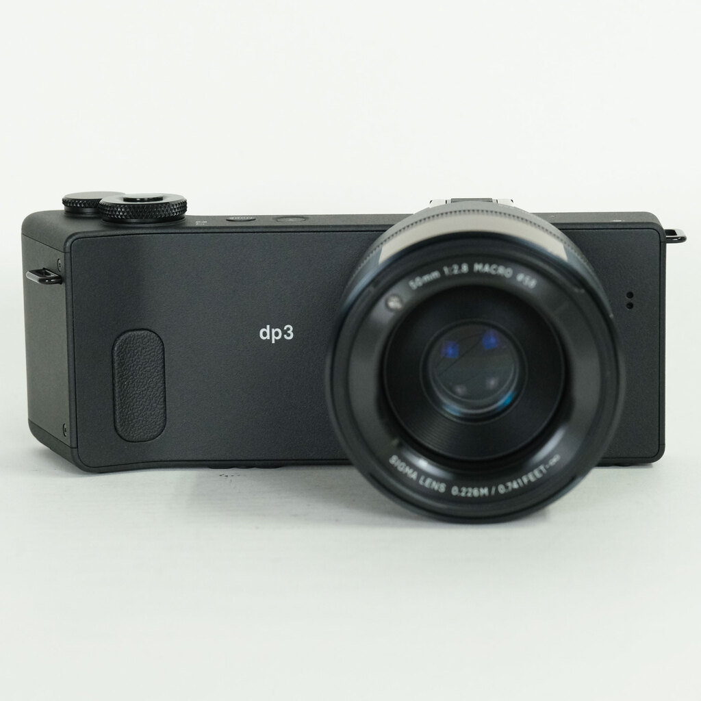 SIGMA dp3 Quattro