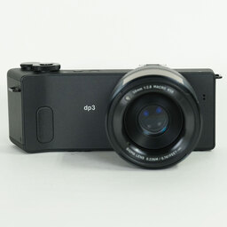 SIGMA dp3 Quattro