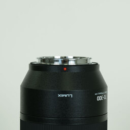 Panasonic LUMIX S 70-300mm F4.5-5.6 MACRO O.I.S.