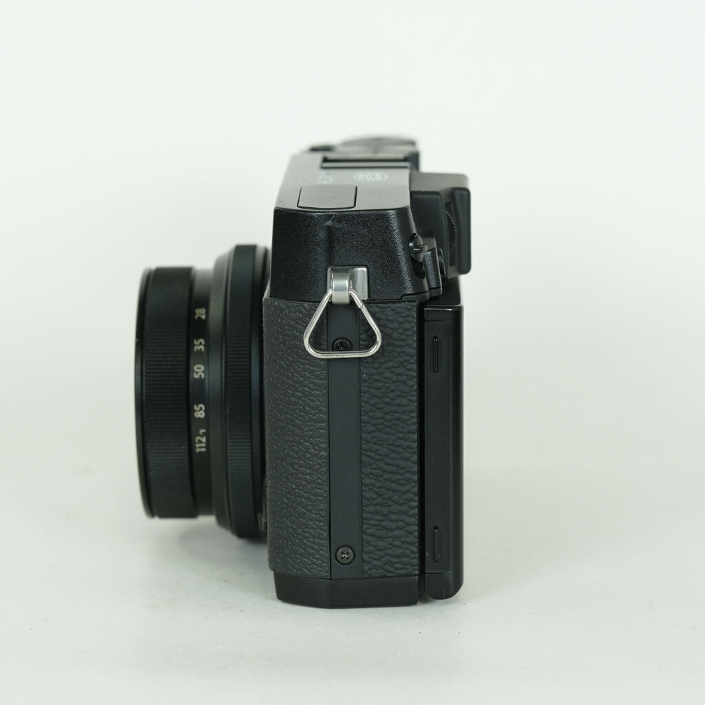 FUJIFILM X30 ブラック