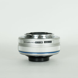 OLYMPUS M.ZUIKO DIGITAL 17mm F2.8 シルバー