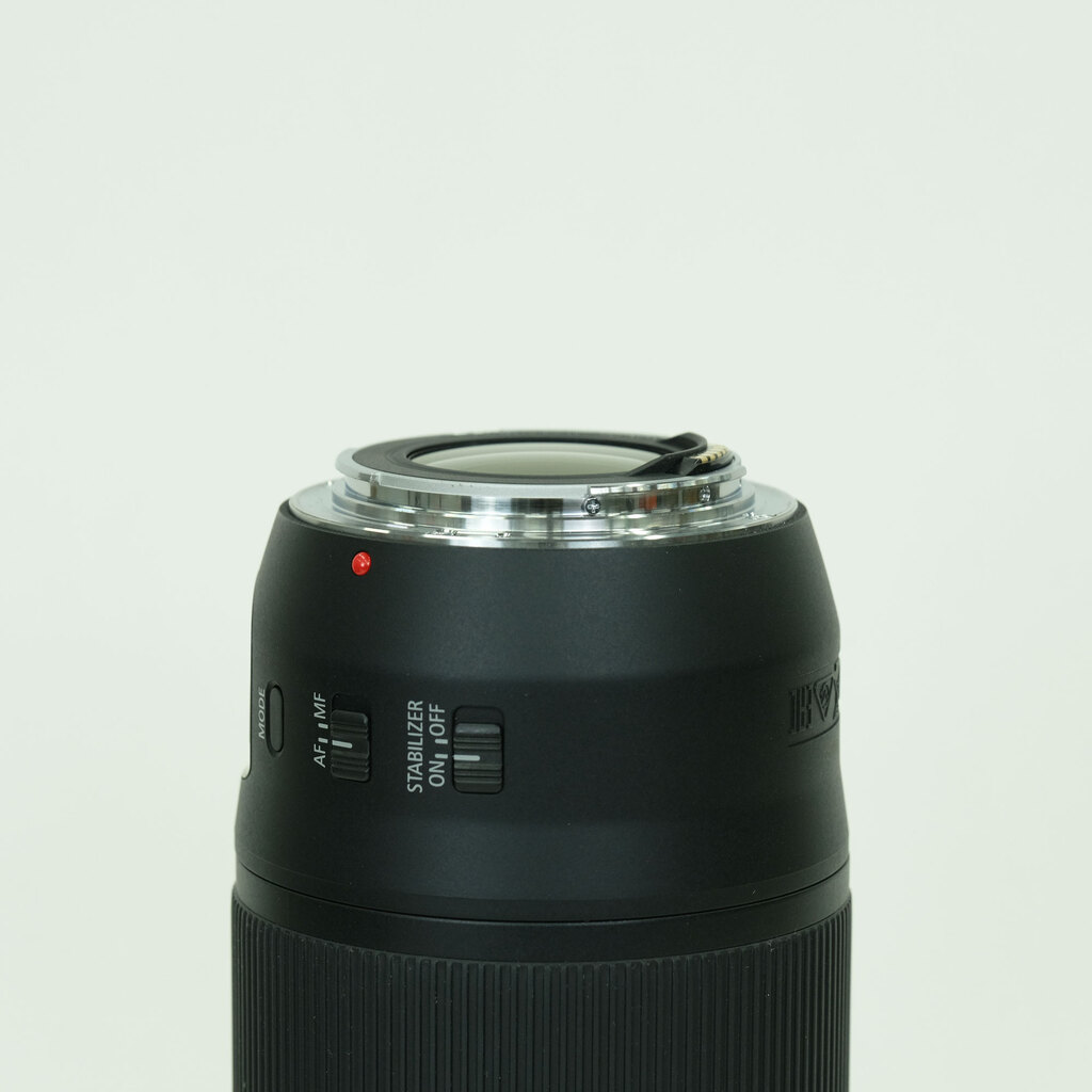 Canon EF70-300mm F4-5.6 IS II USM Canon EF70-300mm F4-5.6 IS II USM