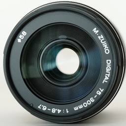 OLYMPUS M.ZUIKO DIGITAL ED 75-300mm F4.8-6.7 II