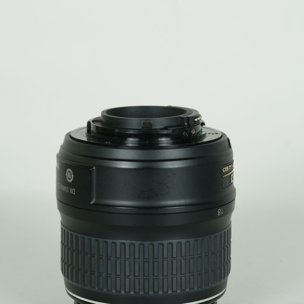 Nikon AF-S DX Zoom-Nikkor 18-55mm F3.5-5.6G ED II ブラックの出品