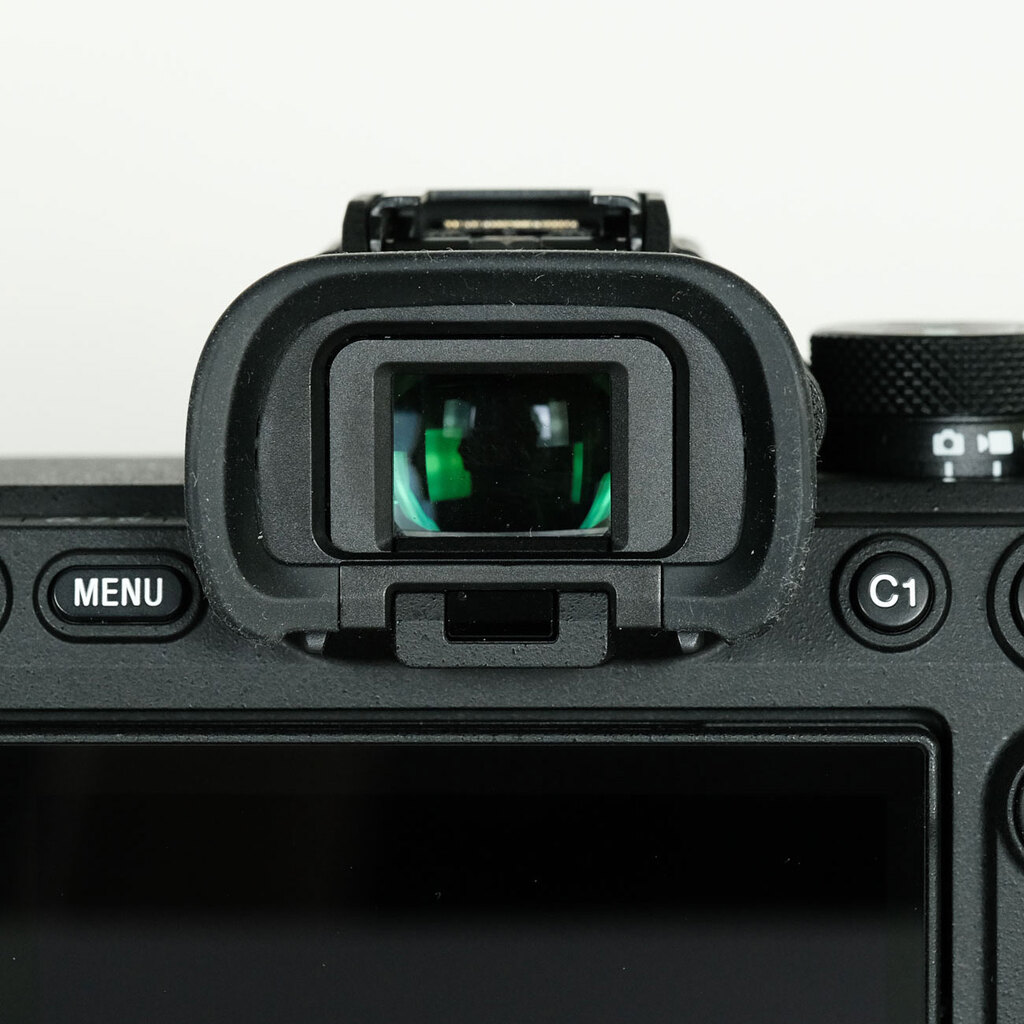 SONY α7 IV(ILCE-7M4) SONY α7 IV(ILCE-7M4)