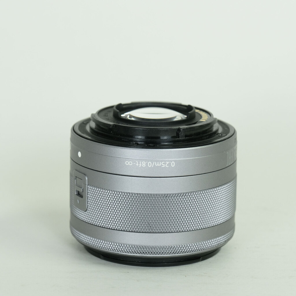 Canon EF-M15-45mm F3.5-6.3 IS STM