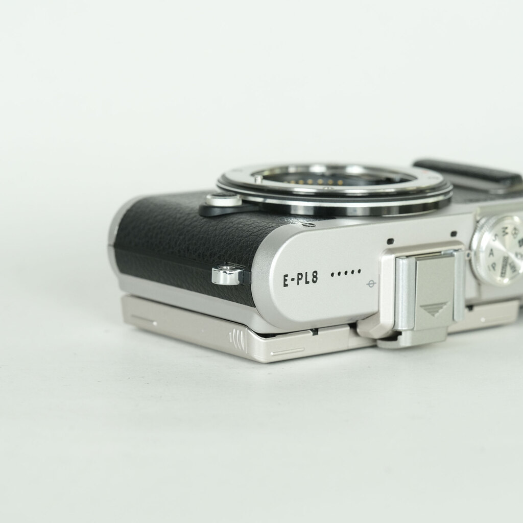 OLYMPUS PEN E-PL8 OLYMPUS PEN E-PL8