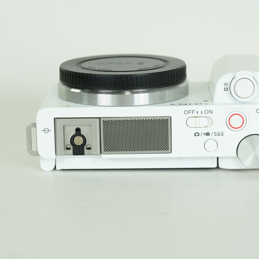 SONY VLOGCAM ZV-E10 SONY VLOGCAM ZV-E10