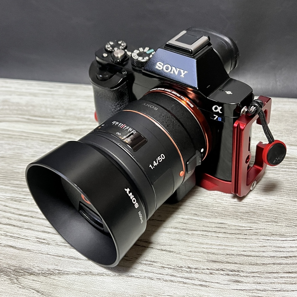 SONY 50mm F1.4 SAL50F14