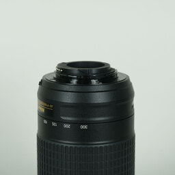Nikon AF-P DX NIKKOR 70-300mm f/4.5-6.3G ED VR Nikon AF-P DX NIKKOR 70-300mm f/4.5-6.3G ED VR