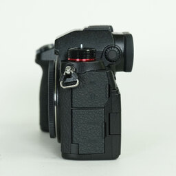 Panasonic LUMIX DC-S5 Panasonic LUMIX DC-S5