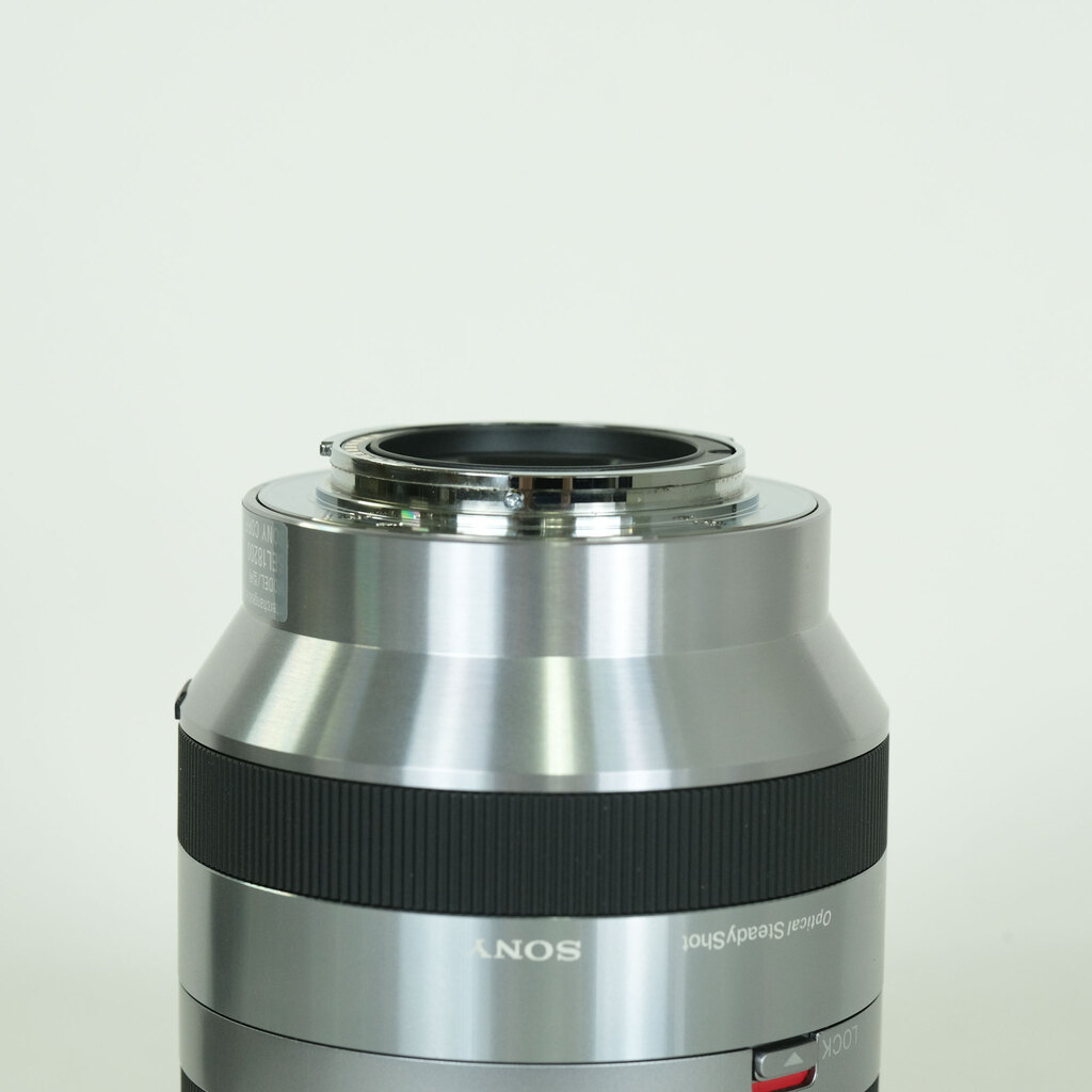 SONY E18-200mm F3.5-6.3 OSS SEL18200