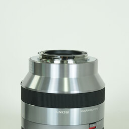 SONY E18-200mm F3.5-6.3 OSS SEL18200