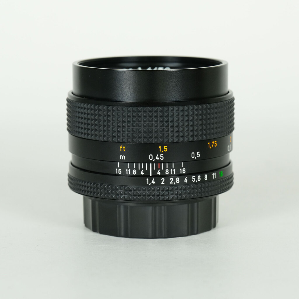 Carl Zeiss Planar T* 50mm F1.4の出品 | ONE SCENE（ワンシーン）