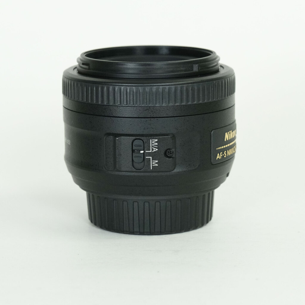 Nikon AF-S DX NIKKOR 35mm f/1.8G