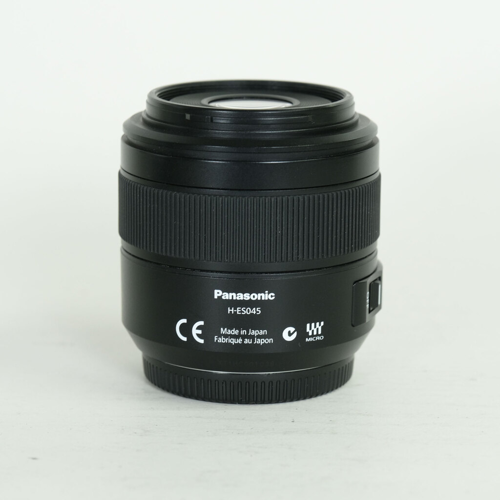 Panasonic LEICA DG MACRO-ELMARIT 45mm F2.8 ASPH. MEGA O.I.S.