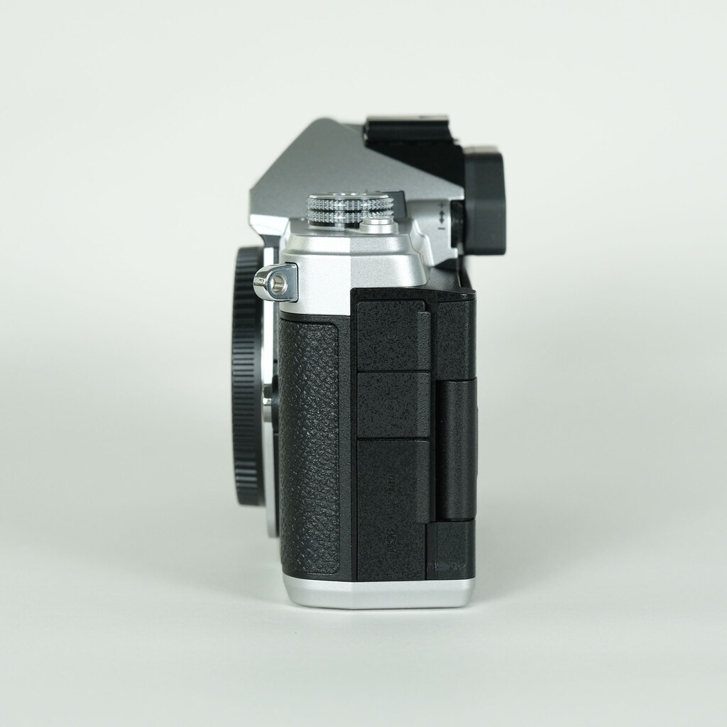 OM SYSTEM OM-3