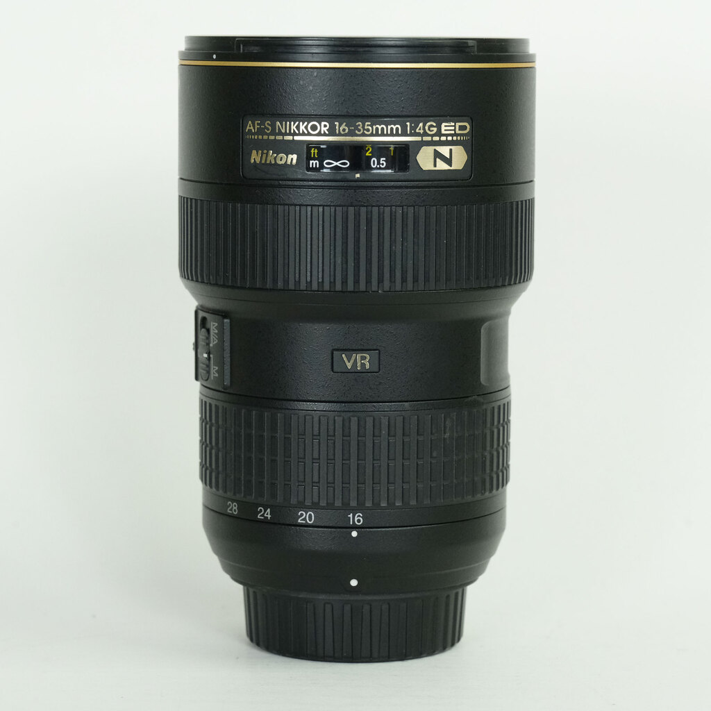 Nikon AF-S NIKKOR 16-35mm F4 G ED VR