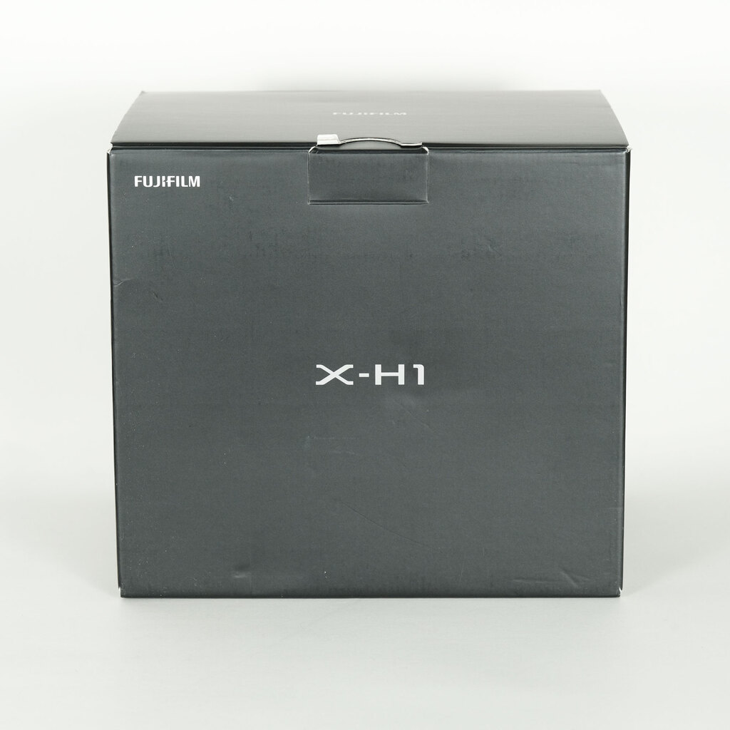FUJIFILM X-H1