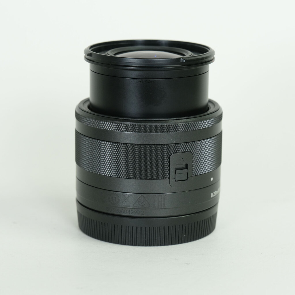 Canon EF-M15-45mm F3.5-6.3 IS STM Canon EF-M15-45mm F3.5-6.3 IS STM