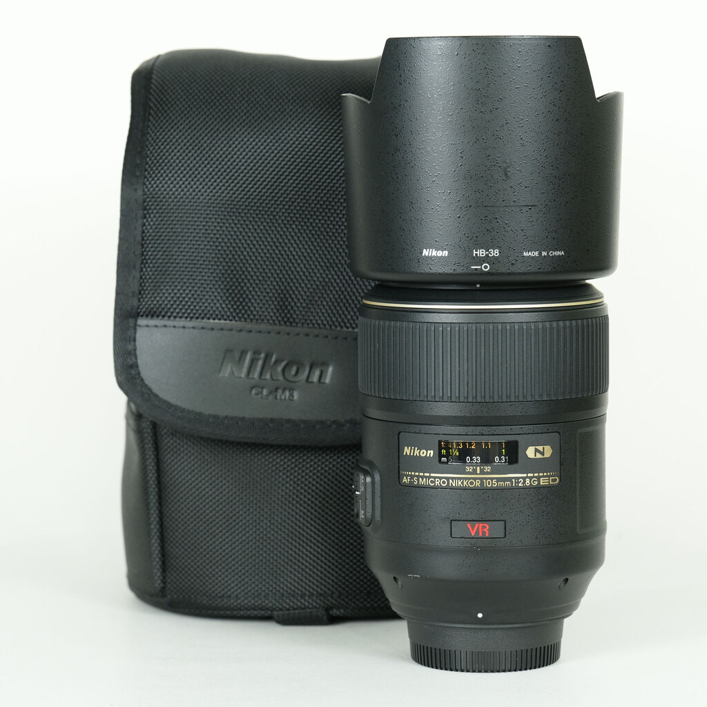 Nikon AF-S VR Micro-Nikkor 105mm f/2.8G IF-ED Nikon AF-S VR Micro-Nikkor 105mm f/2.8G IF-ED