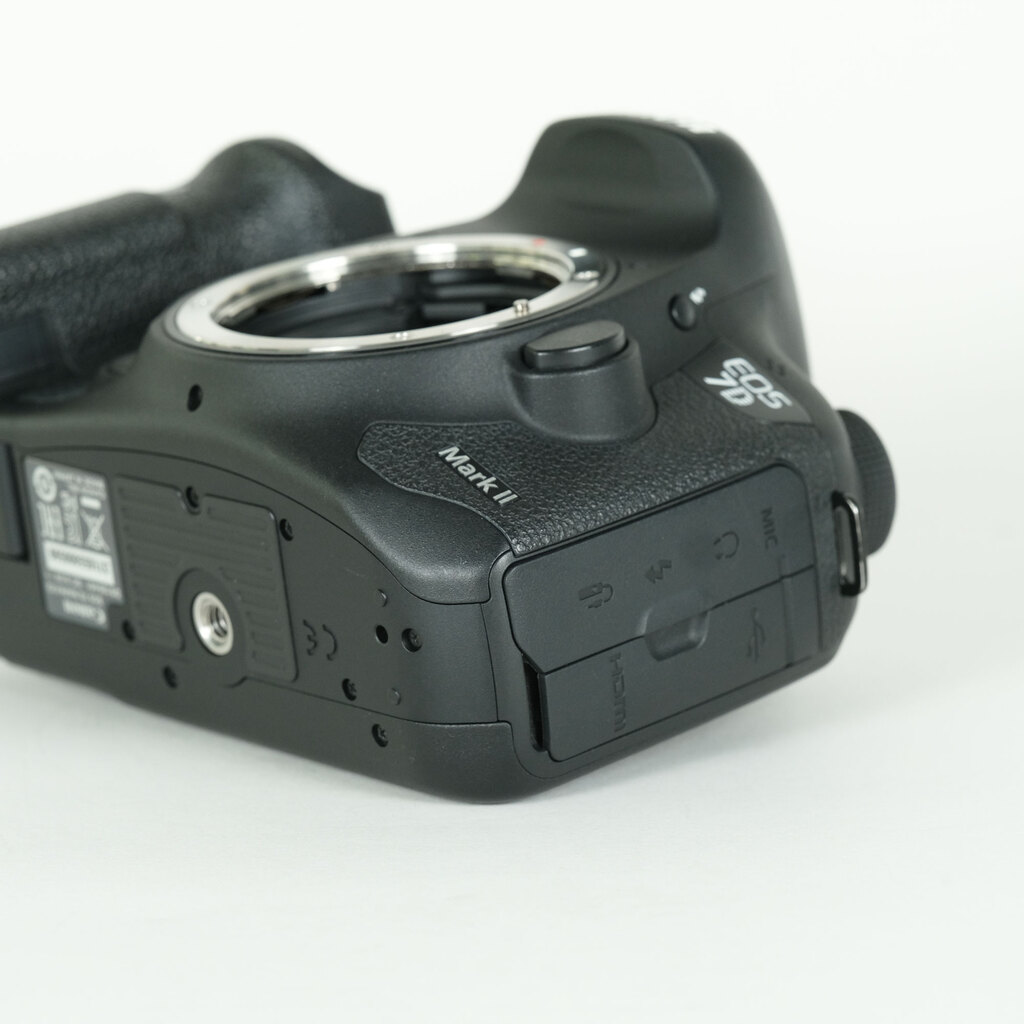 Canon EOS 7D Mark II